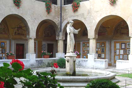 Chiostro della Chieda Madonna del Frassino
